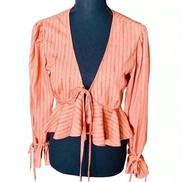 Shein Tie Front Ruffle Hem Striped Top Size Medium - Picture 2 of 6